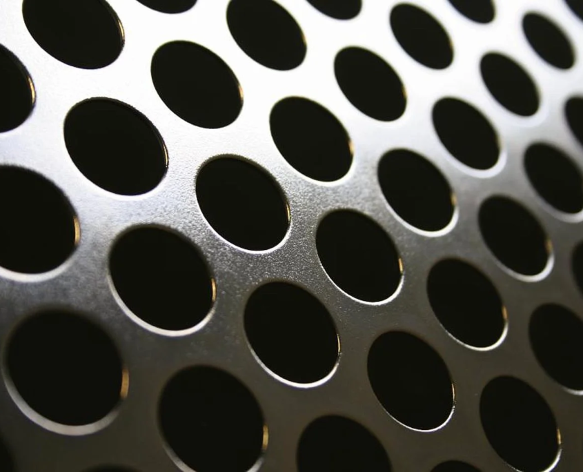 001-845x684 Lámina multiperforada