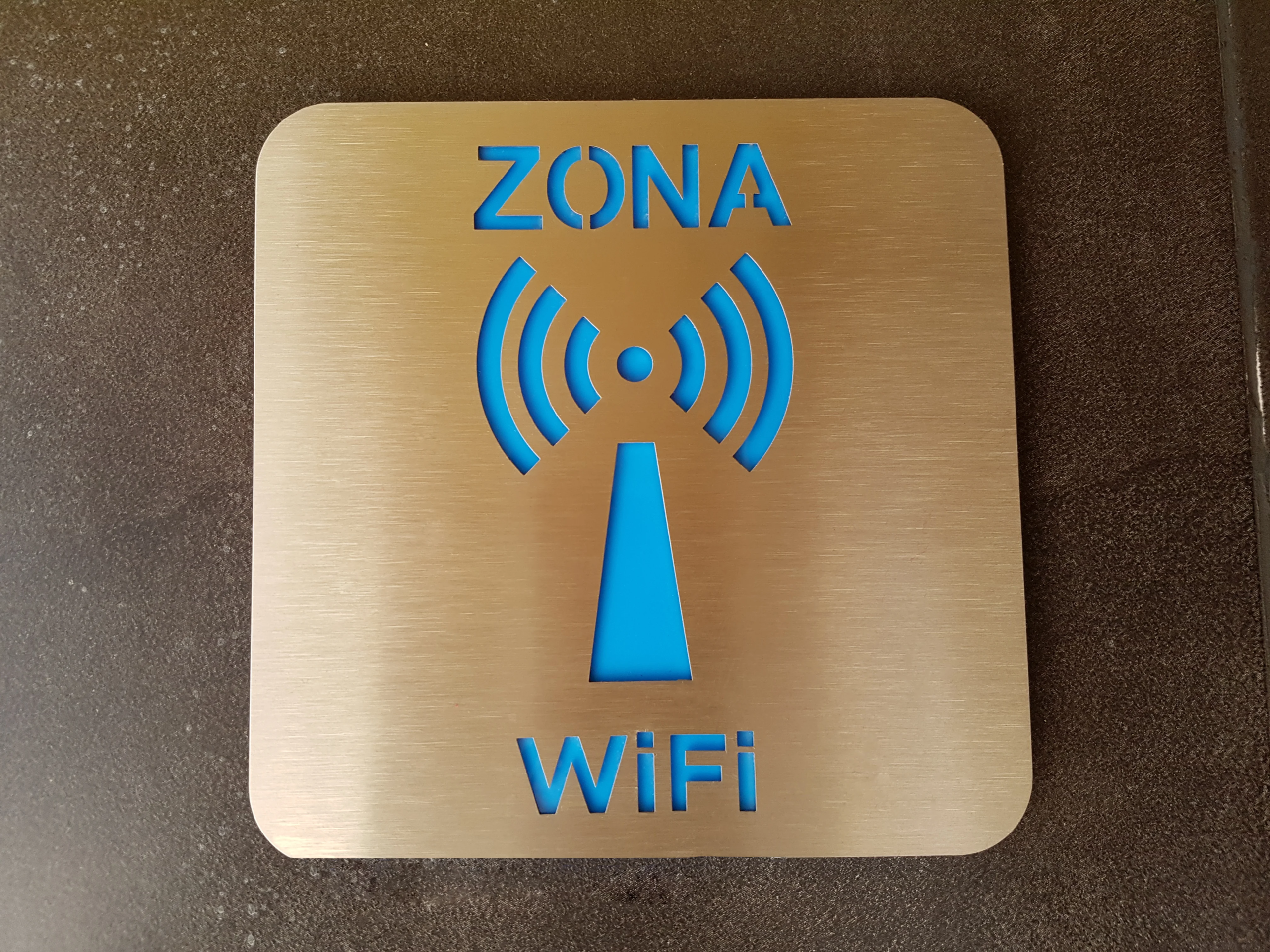 letrero-negro-6-scaled Letreros y Números Landing